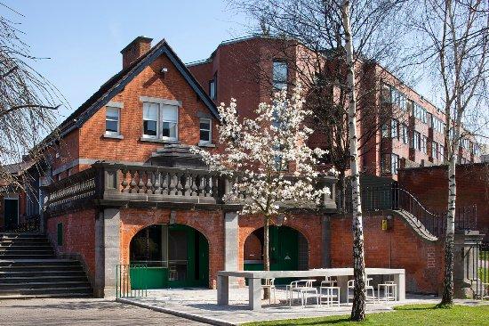 The Blossom Tree Café